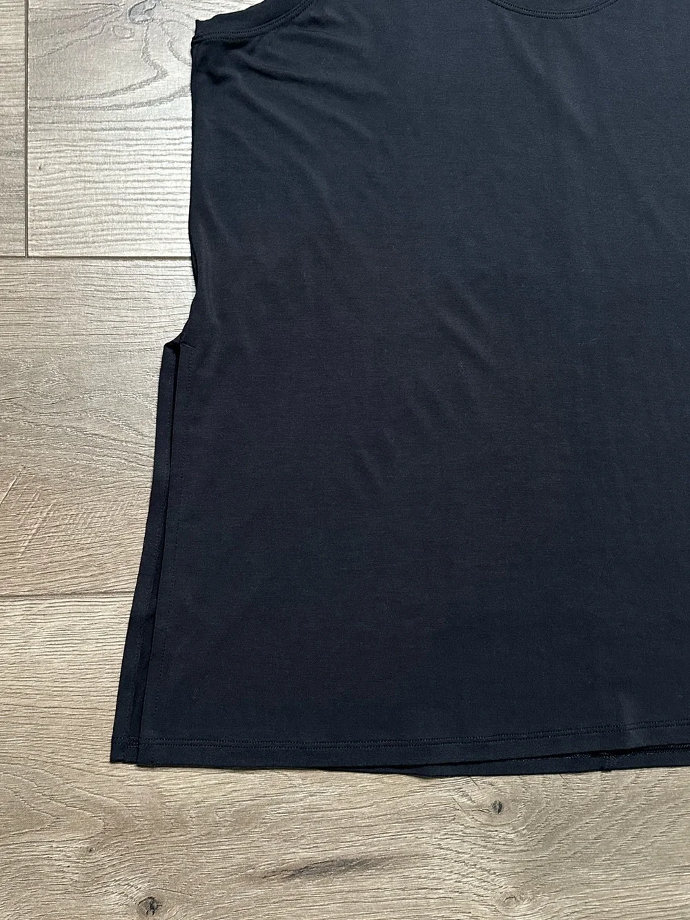NEW Lululemon Lightweight Running Tank Top Side Slits Black Size Medium
